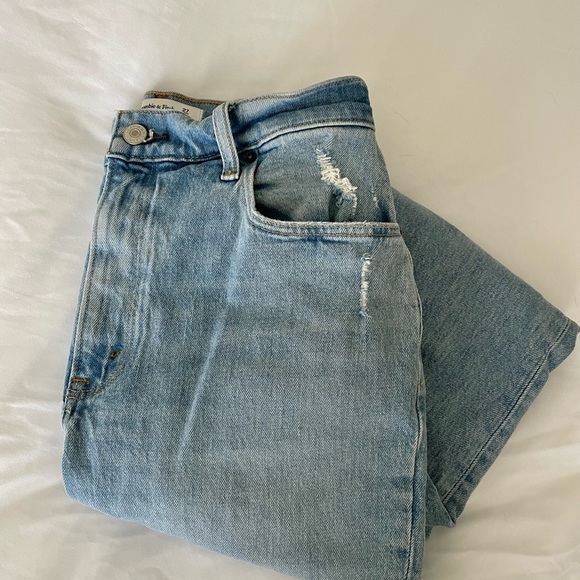 Ultra High Rise Vintage Flare Jean - 27S - Picture 5 of 6